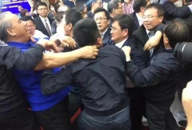 在蔣家控制下的臺灣地區(qū)是如何產生的？并且贏下了(圖9)