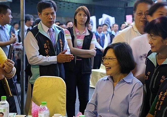 在蔣家控制下的臺灣地區(qū)是如何產生的？并且贏下了(圖15)